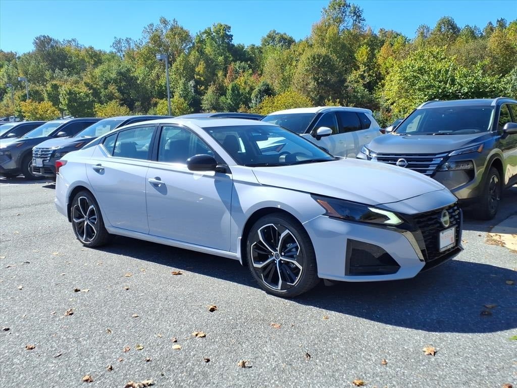 2025 Nissan Altima 2.5 SR