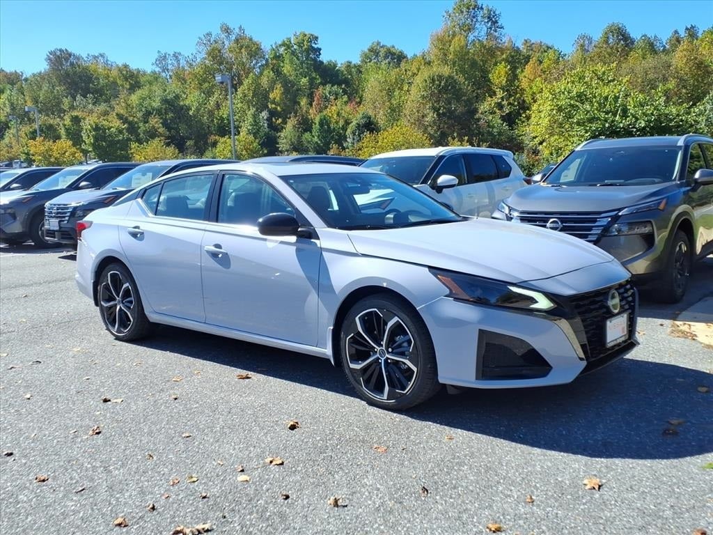 2025 Nissan Altima 2.5 SR