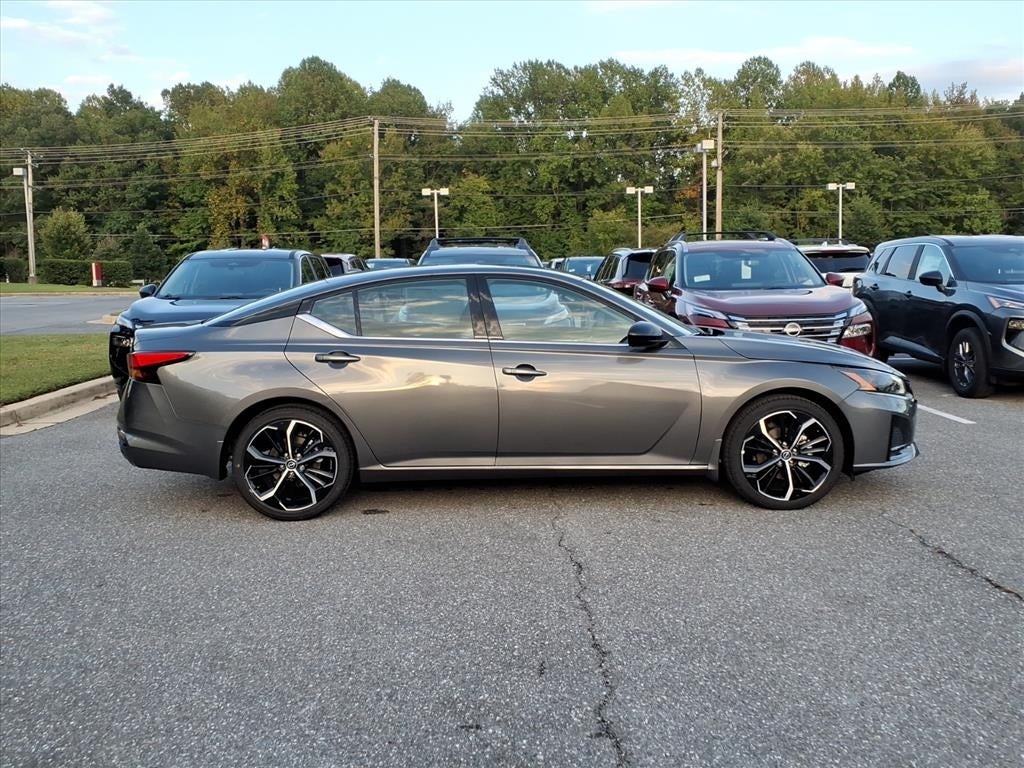 2025 Nissan Altima 2.5 SR