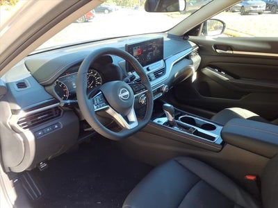 2025 Nissan Altima 2.5 SR