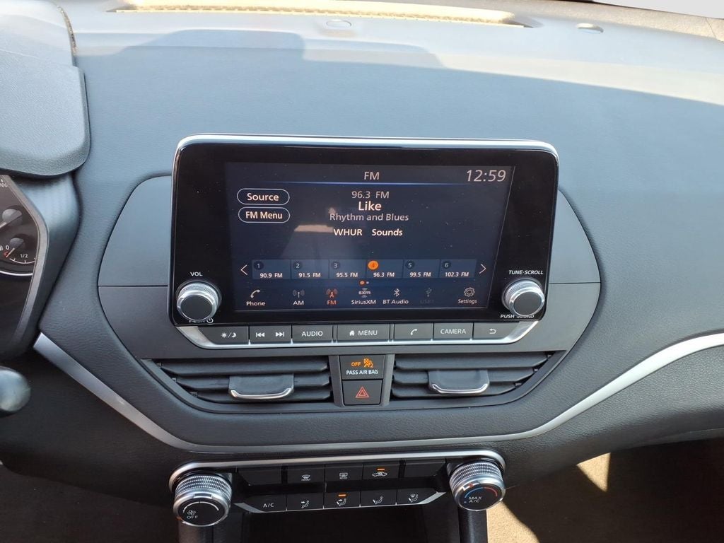 2022 Nissan Altima 2.5 SV