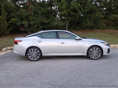 2025 Nissan Altima 2.5 SL