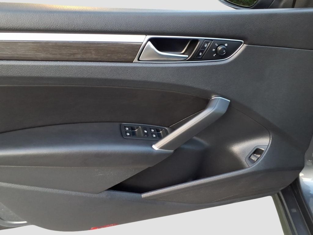 2018 Volkswagen Passat 2.0T SE