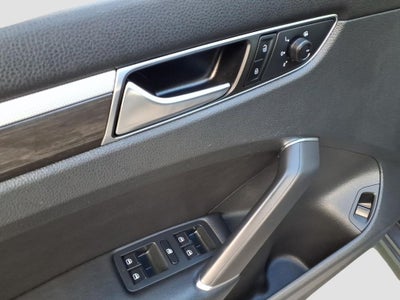 2018 Volkswagen Passat 2.0T SE