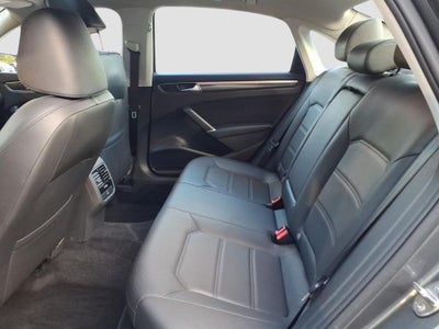 2018 Volkswagen Passat 2.0T SE