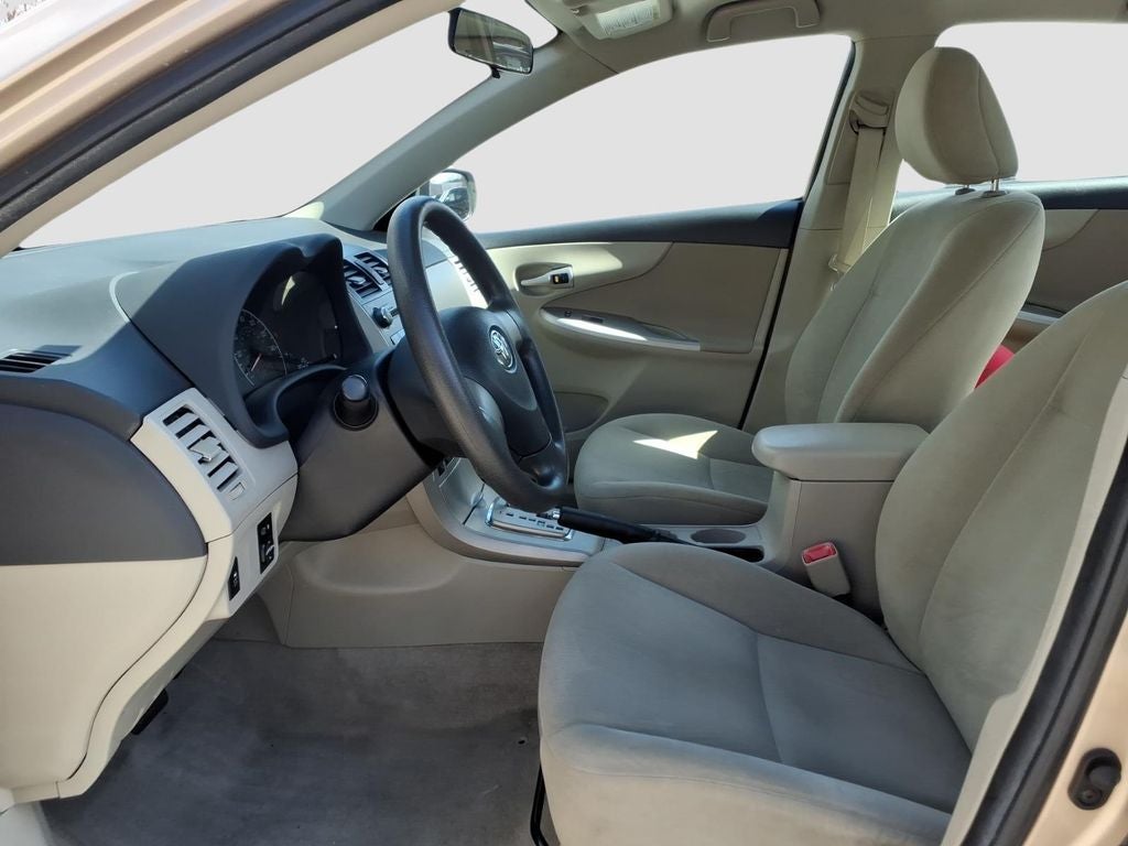 2011 Toyota Corolla LE