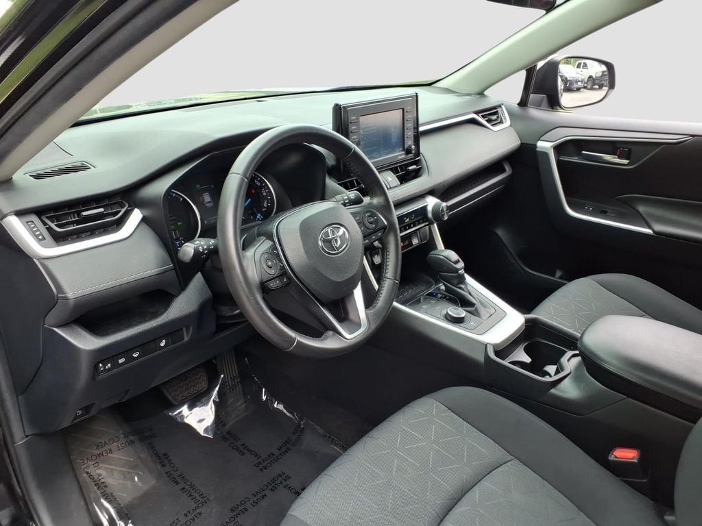 2020 Toyota RAV4 Hybrid XLE