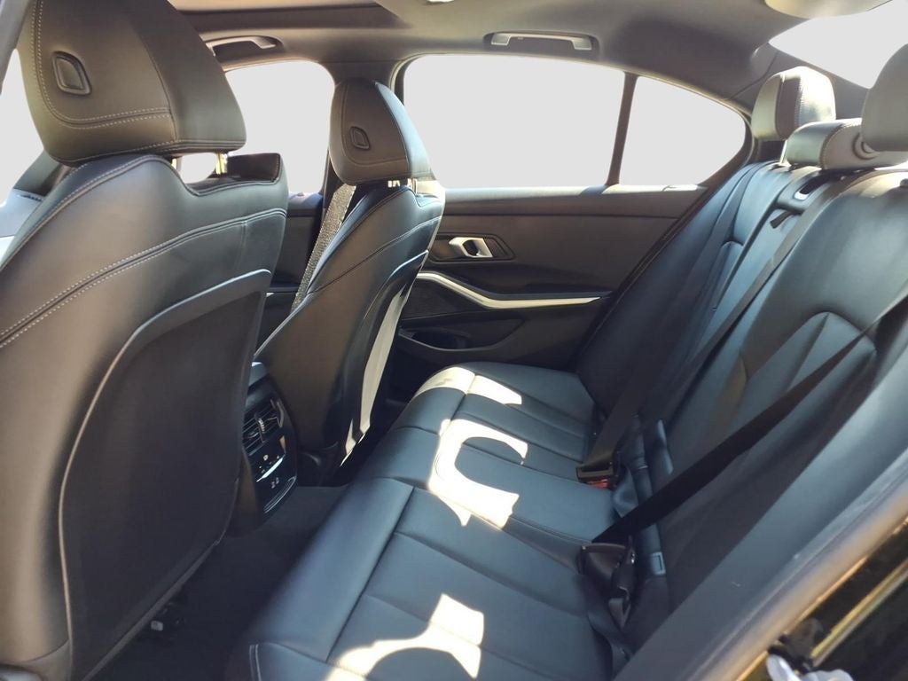 2025 BMW 3 Series 330i xDrive