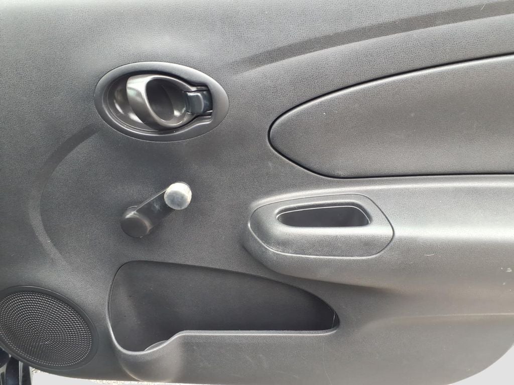 2015 Nissan Versa 1.6 S Plus