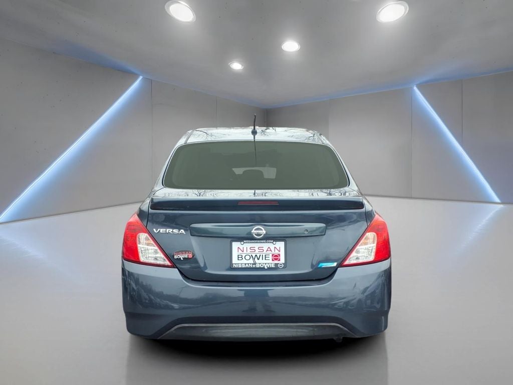 2015 Nissan Versa 1.6 S Plus