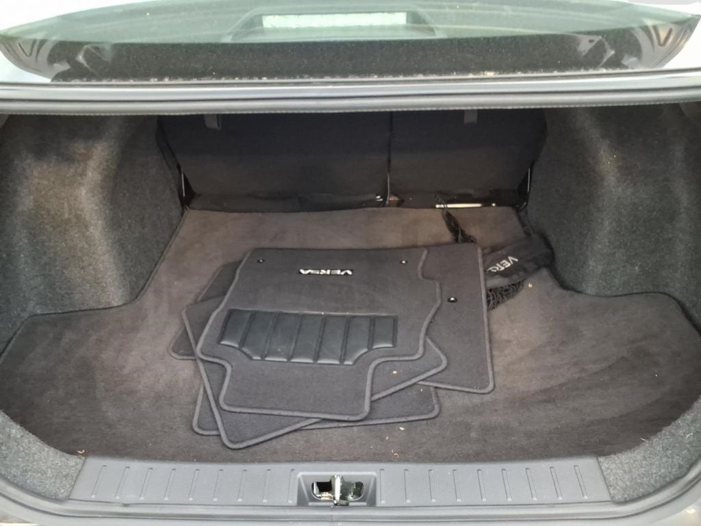 2023 Nissan Versa 1.6 SV