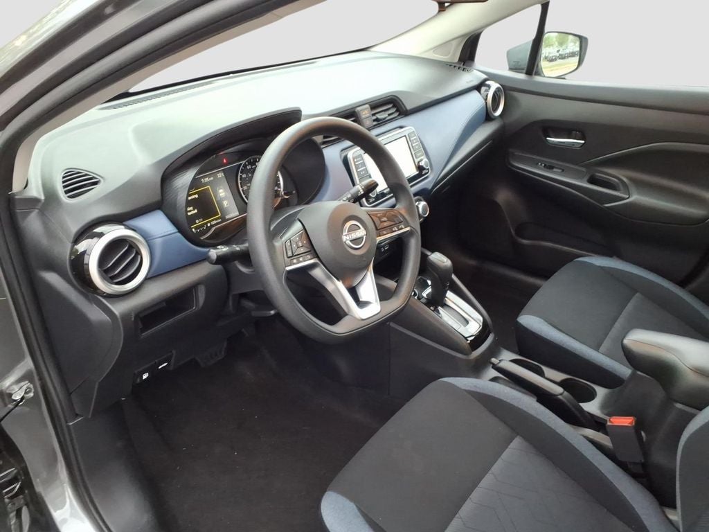 2023 Nissan Versa 1.6 SV