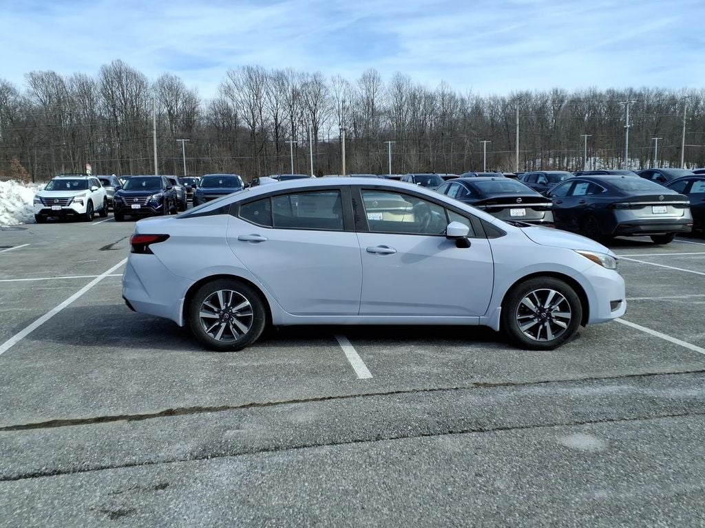 2025 Nissan Versa 1.6 SV