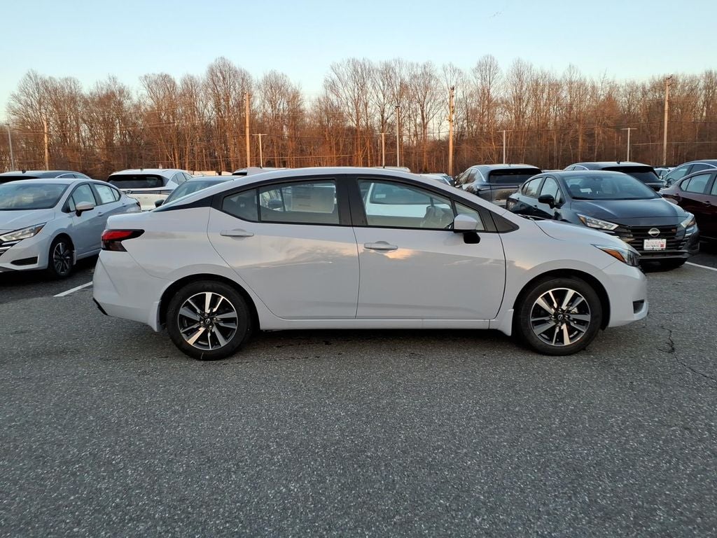 2025 Nissan Versa 1.6 SV
