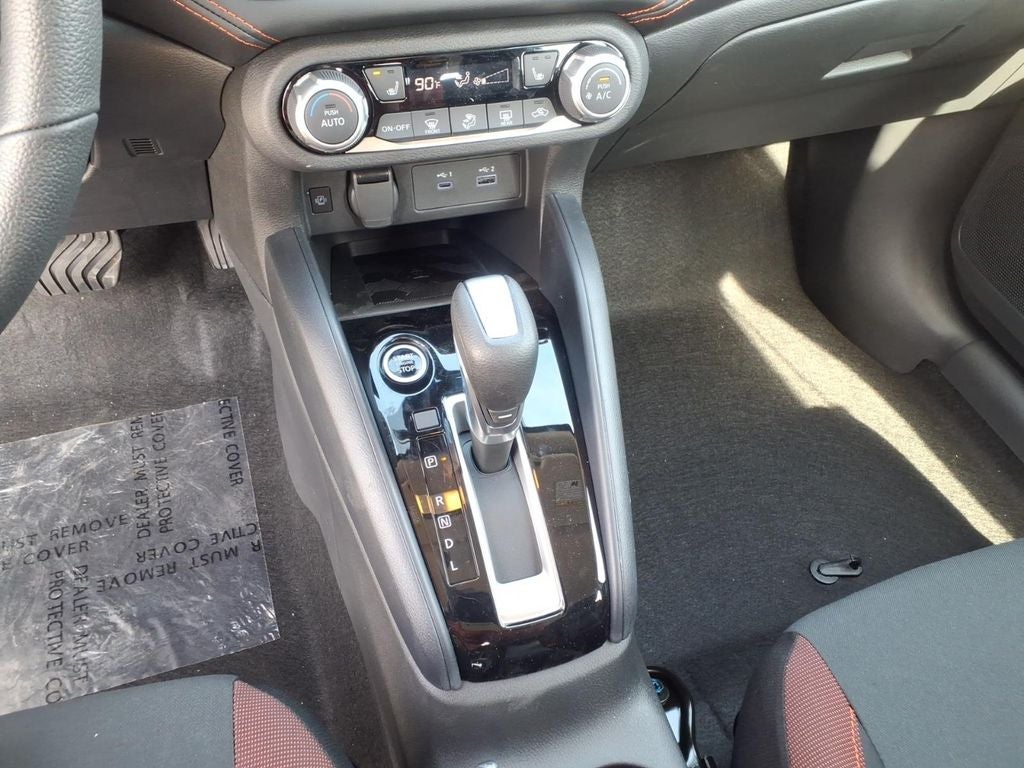 2025 Nissan Versa 1.6 SR