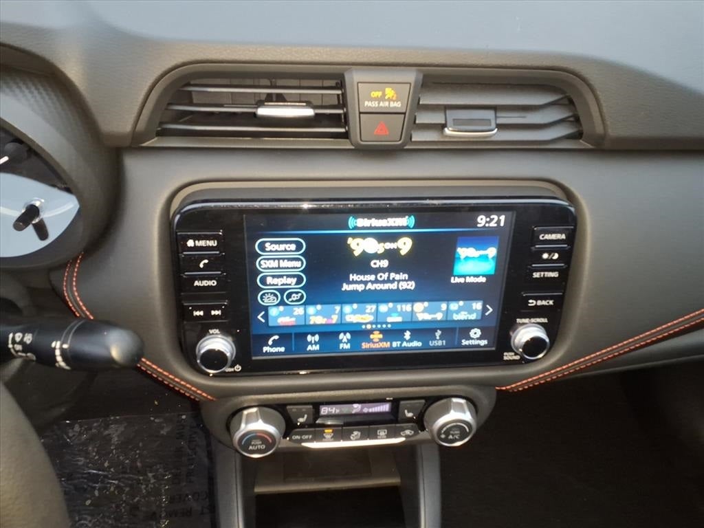 2025 Nissan Versa 1.6 SR