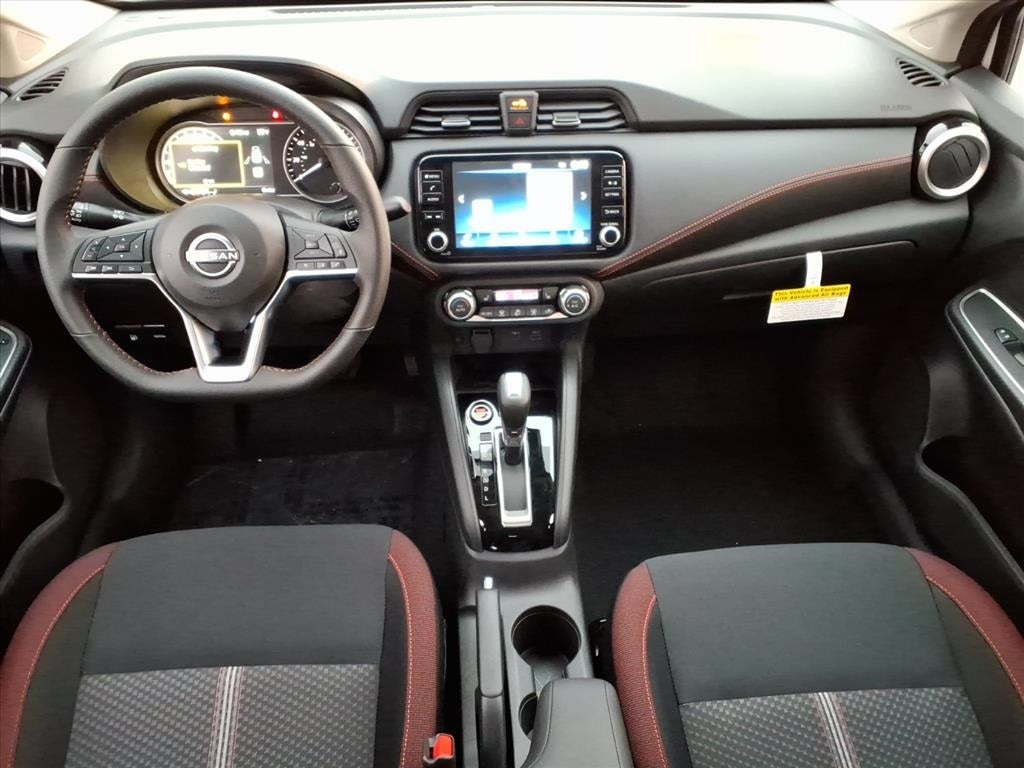 2025 Nissan Versa 1.6 SR