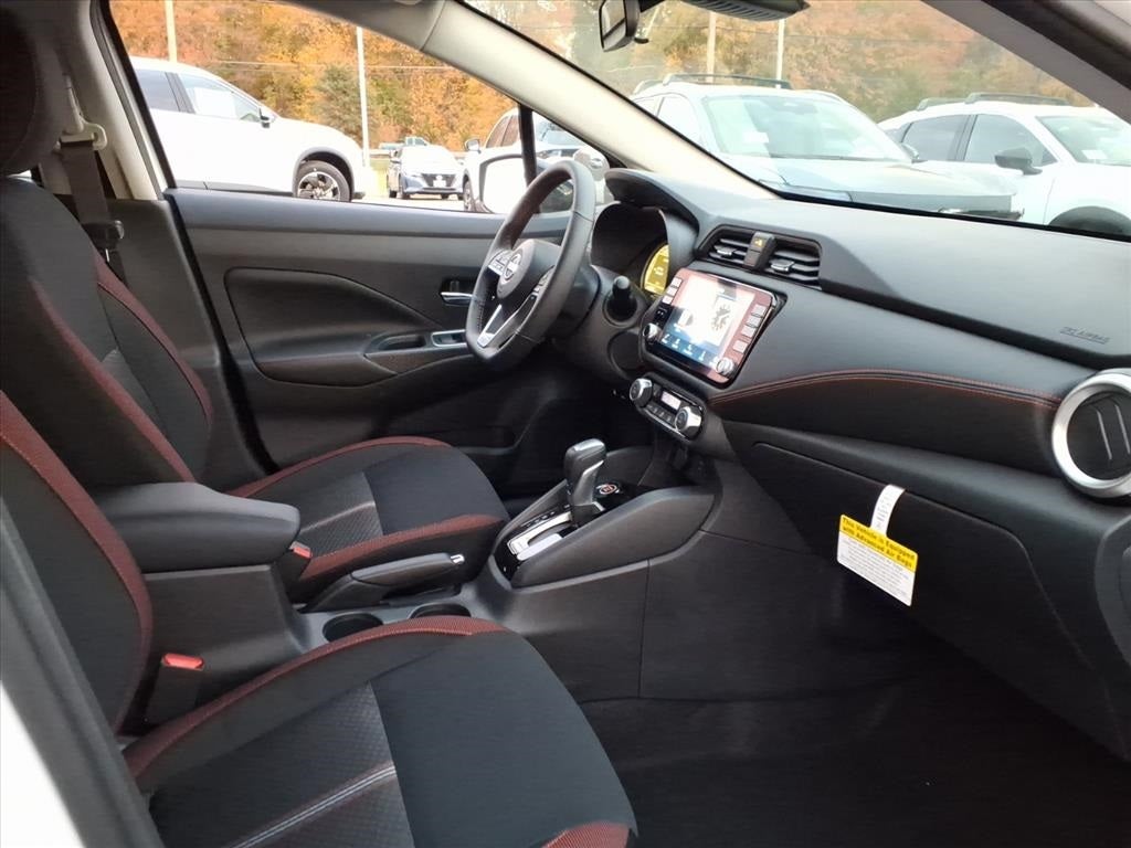 2025 Nissan Versa 1.6 SR