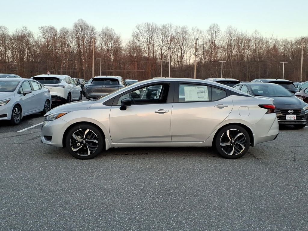 2025 Nissan Versa 1.6 SR