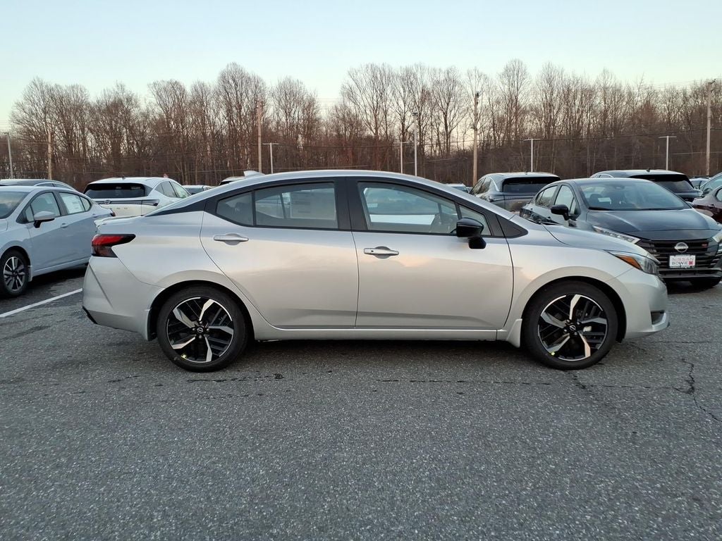 2025 Nissan Versa 1.6 SR