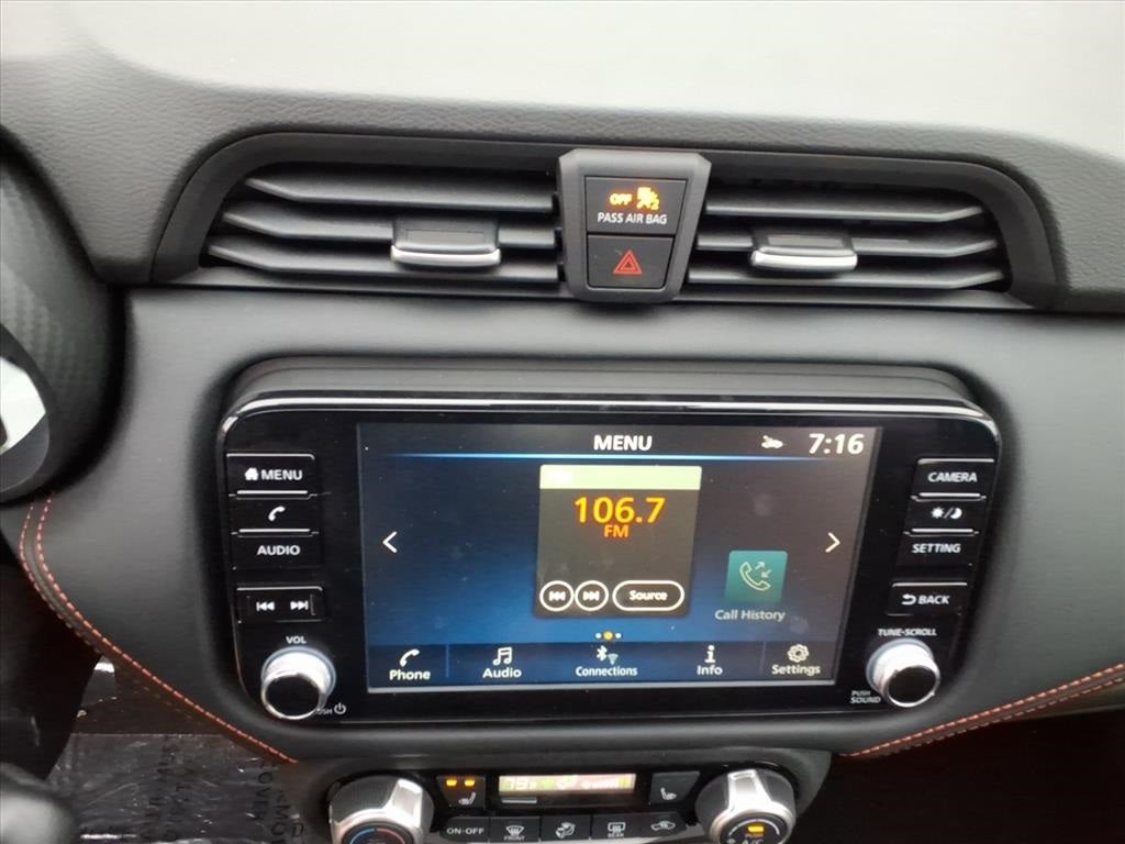 2025 Nissan Versa 1.6 SR