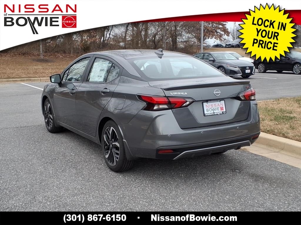 2025 Nissan Versa 1.6 SR