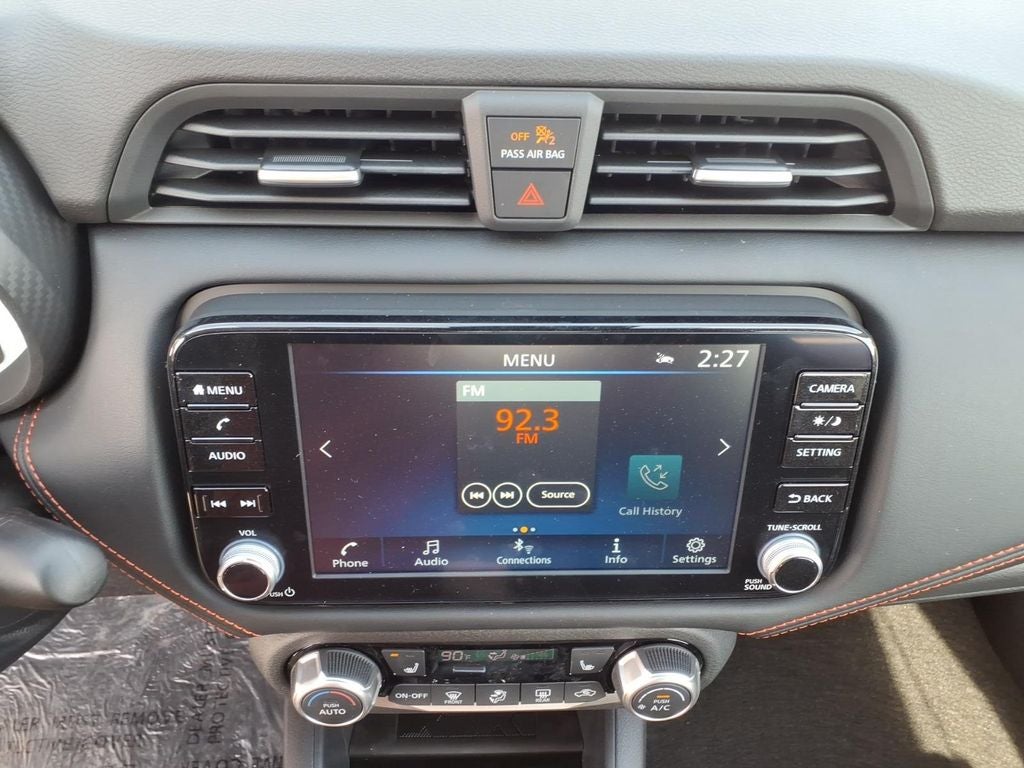 2025 Nissan Versa 1.6 SR