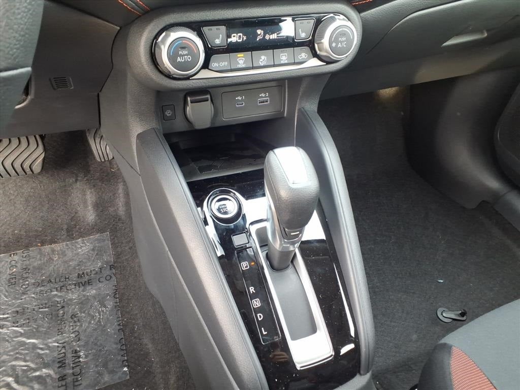 2025 Nissan Versa 1.6 SR