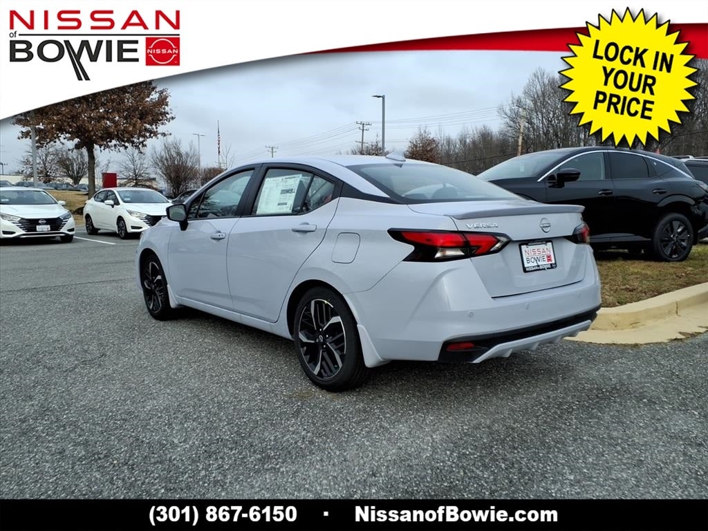 2025 Nissan Versa 1.6 SR