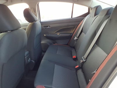 2025 Nissan Versa 1.6 SR