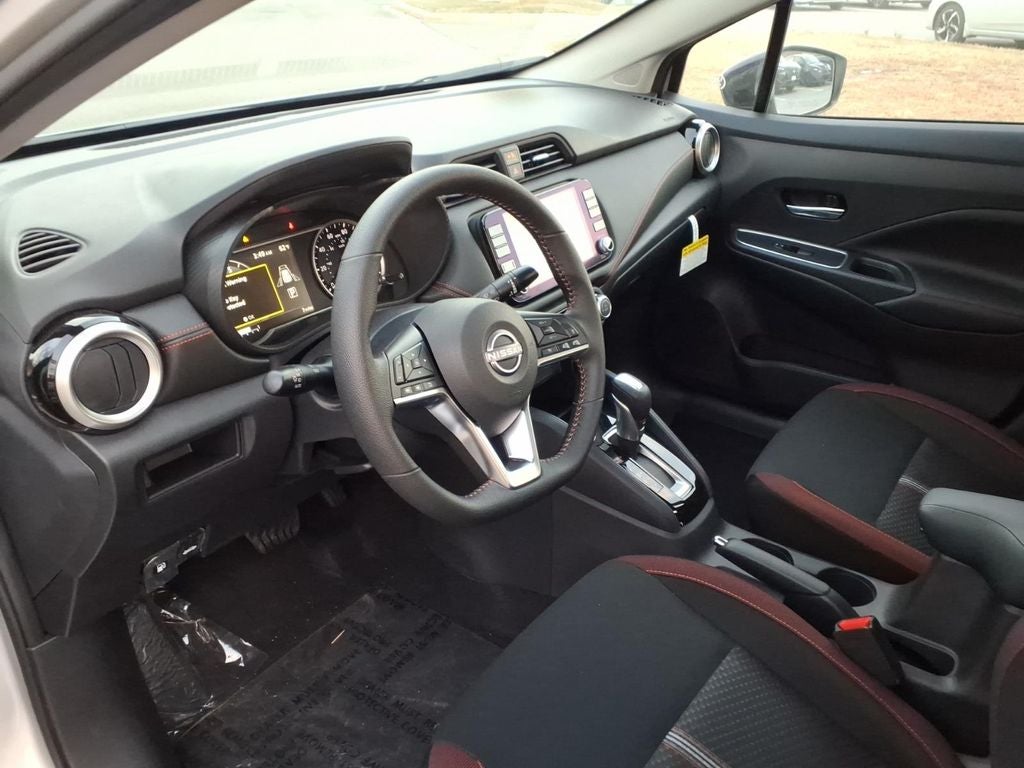 2025 Nissan Versa 1.6 SR