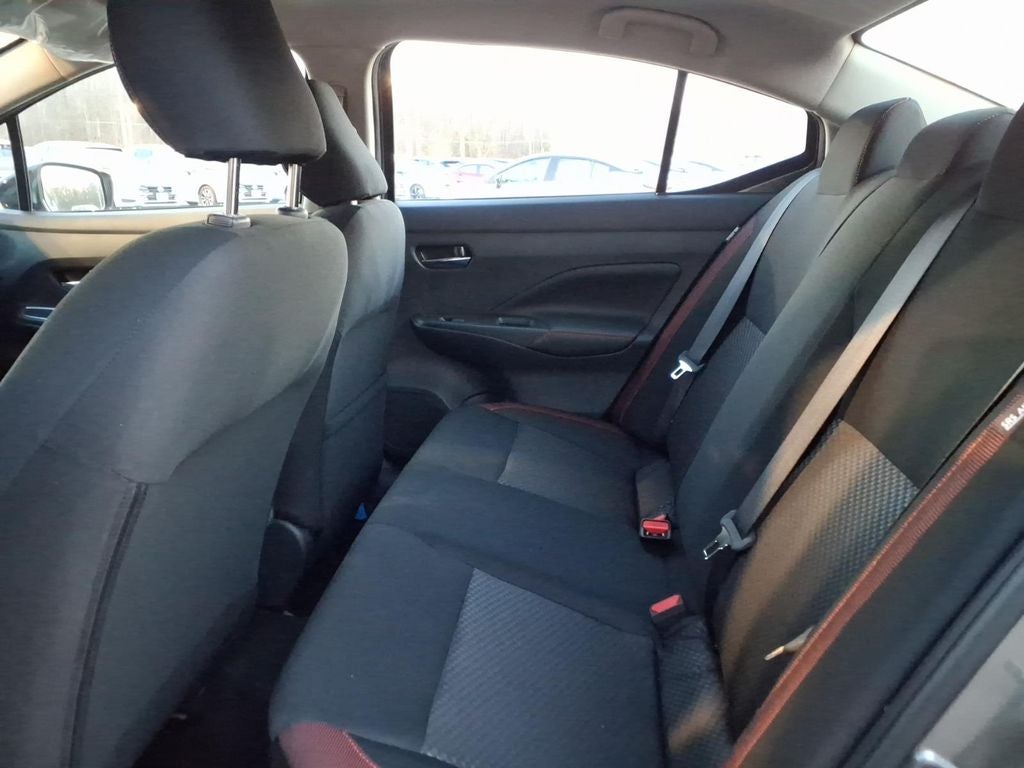 2025 Nissan Versa 1.6 SR