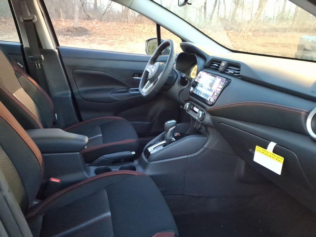 2025 Nissan Versa 1.6 SR