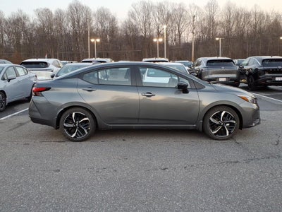 2025 Nissan Versa 1.6 SR