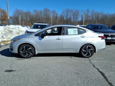 2025 Nissan Versa 1.6 SR
