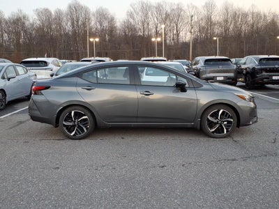 2025 Nissan Versa 1.6 SR