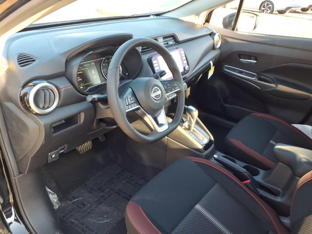 2025 Nissan Versa 1.6 SR