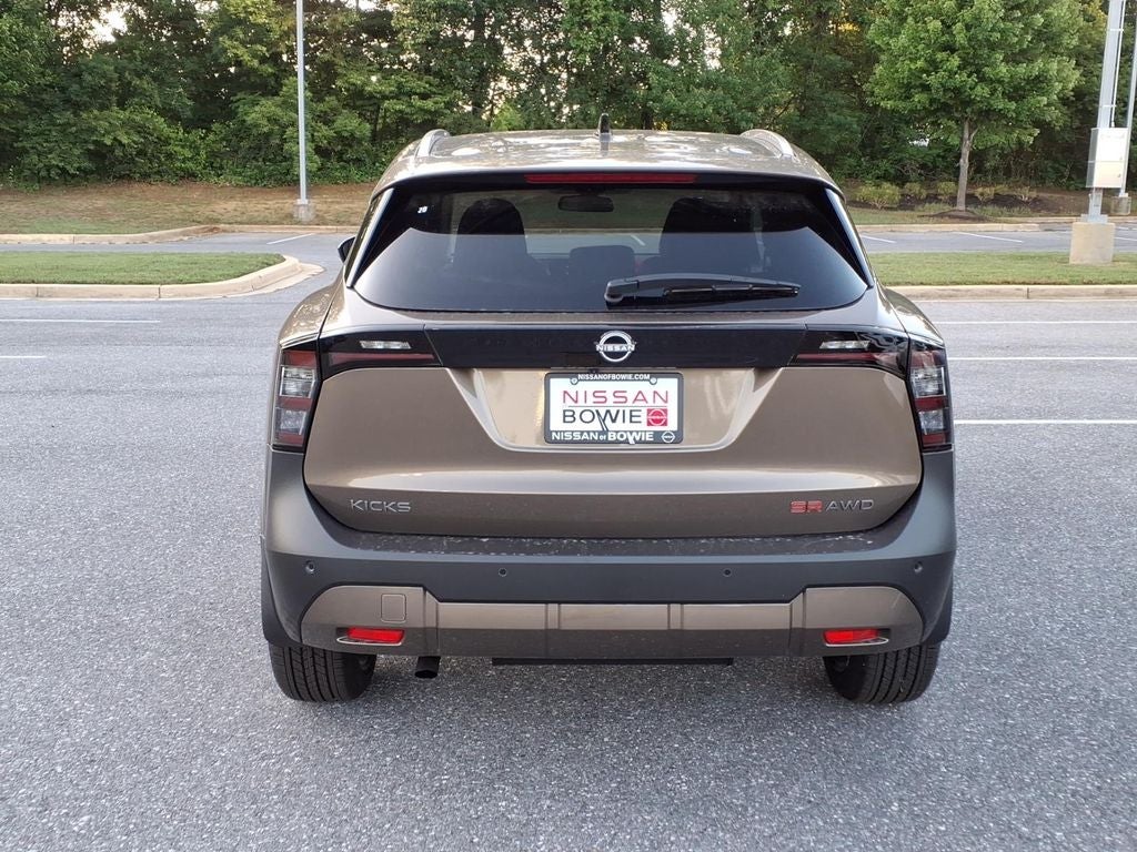 2026 Nissan Kicks SR