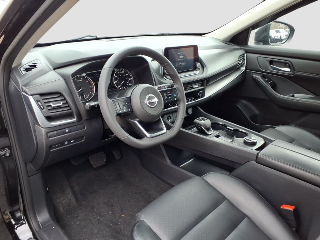 2024 Nissan Rogue SV Premium Package