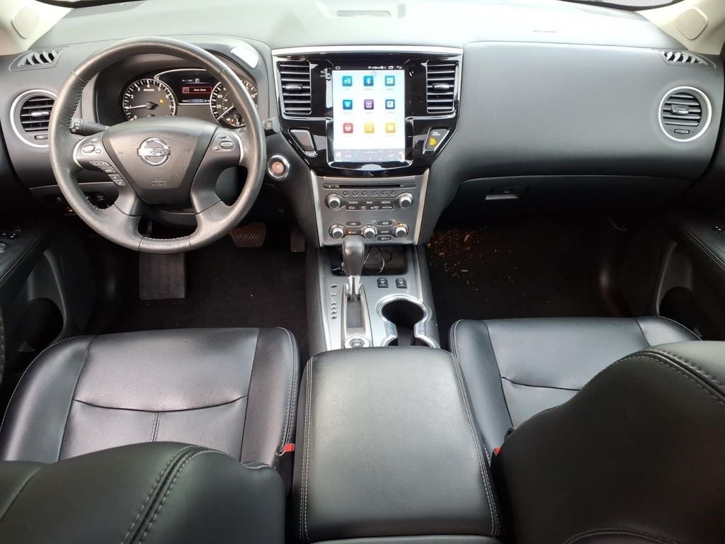 2017 Nissan Pathfinder SL