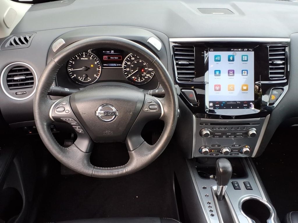 2017 Nissan Pathfinder SL