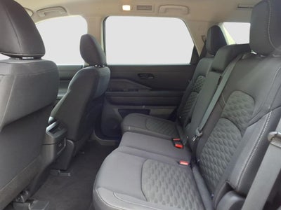2024 Nissan Pathfinder S