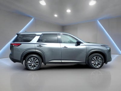 2024 Nissan Pathfinder S