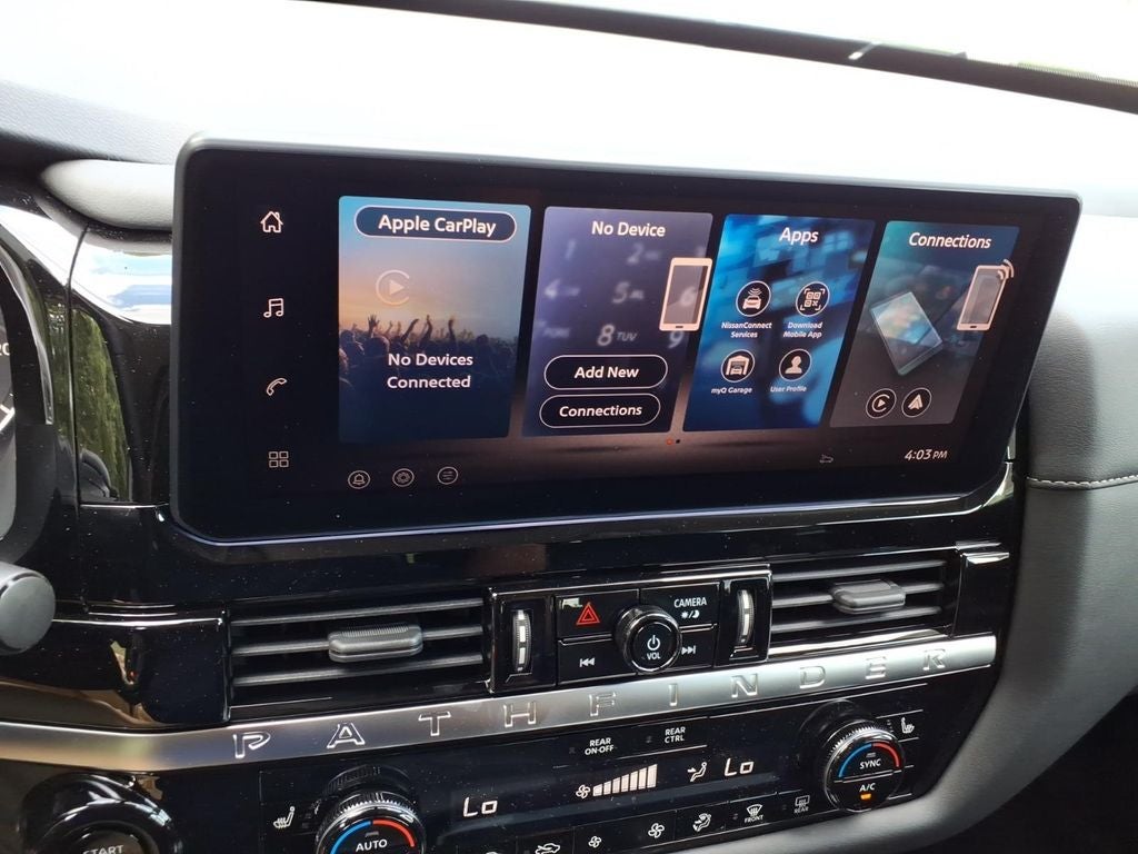 2026 Nissan Pathfinder SV