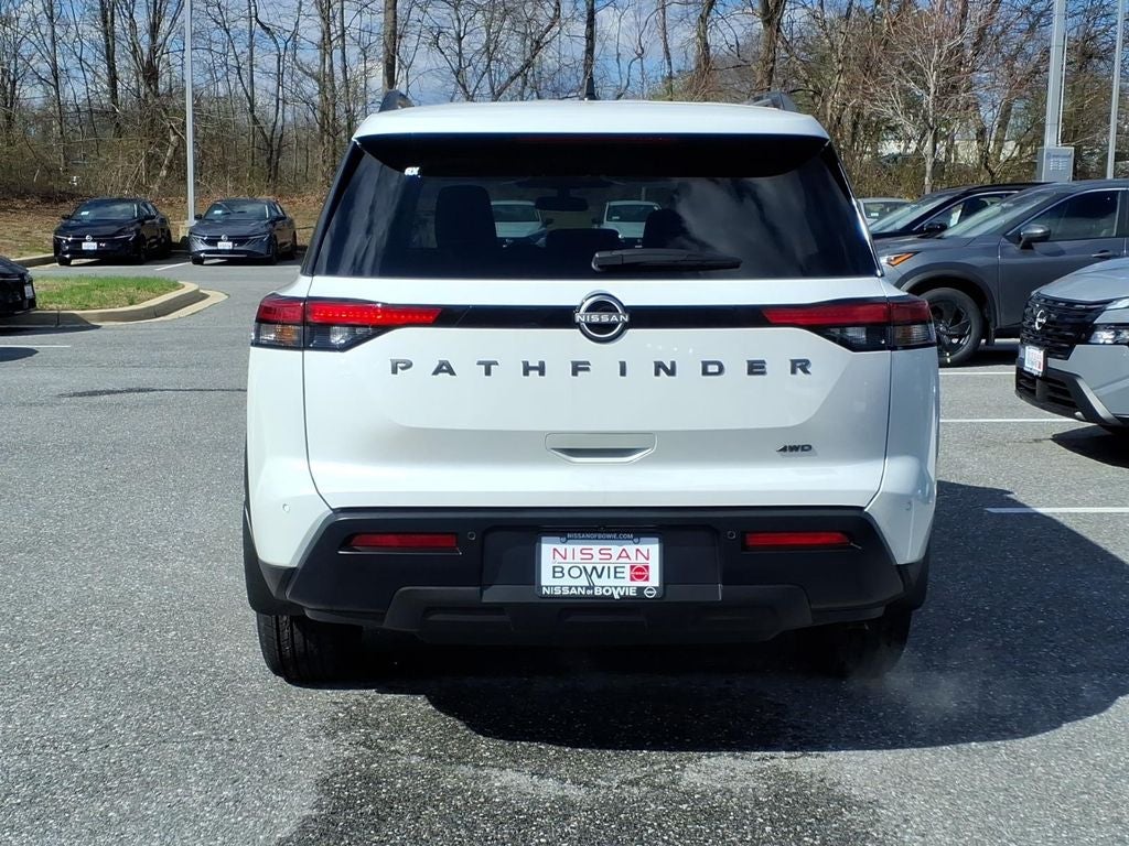 2026 Nissan Pathfinder SV