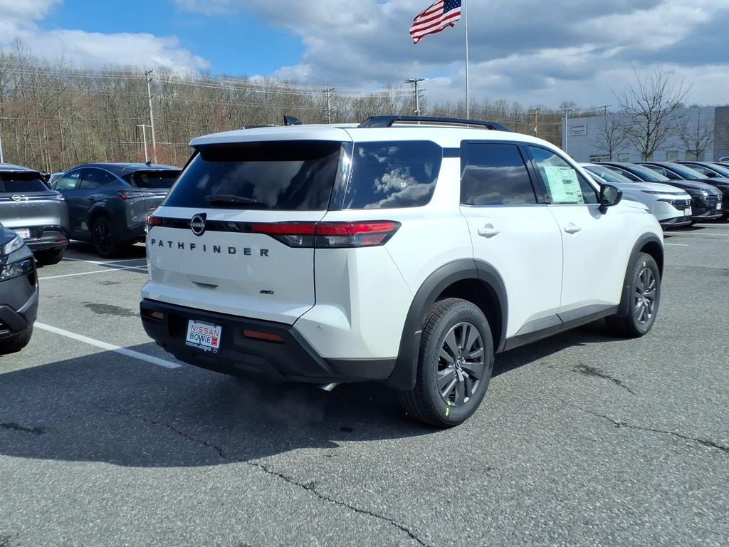 2026 Nissan Pathfinder SV