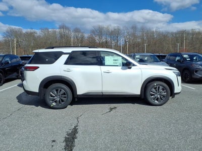 2026 Nissan Pathfinder SV