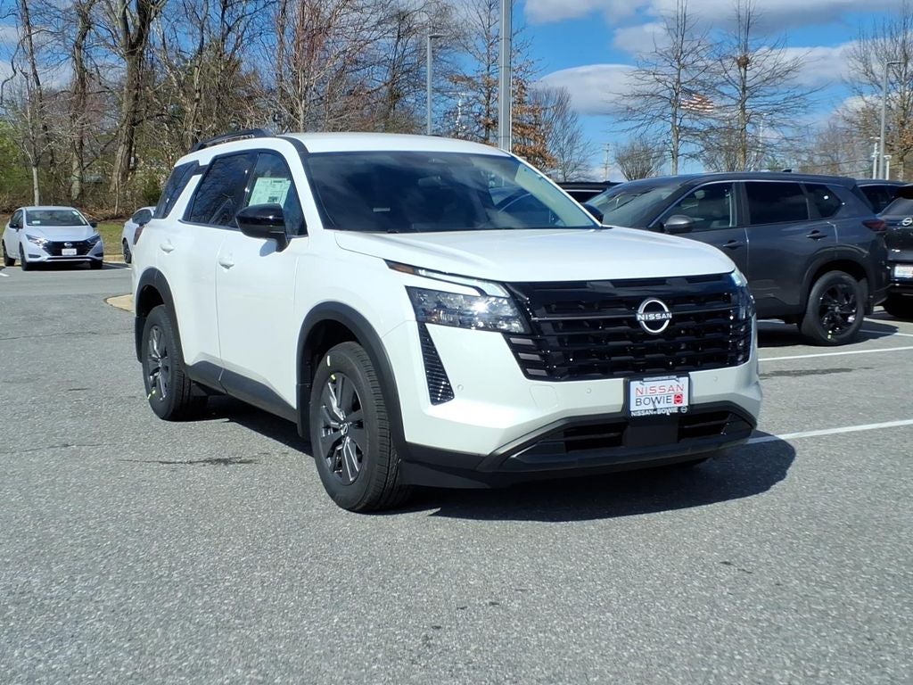 2026 Nissan Pathfinder SV