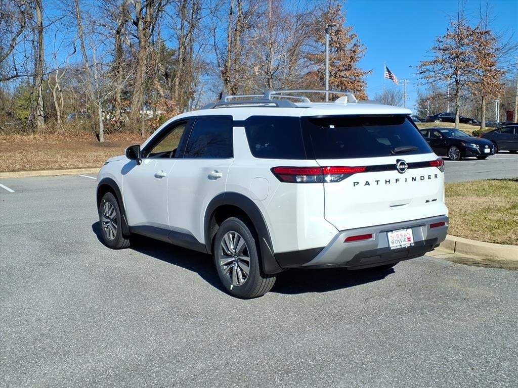 2025 Nissan Pathfinder SL