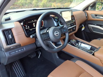 2025 Nissan Pathfinder Platinum